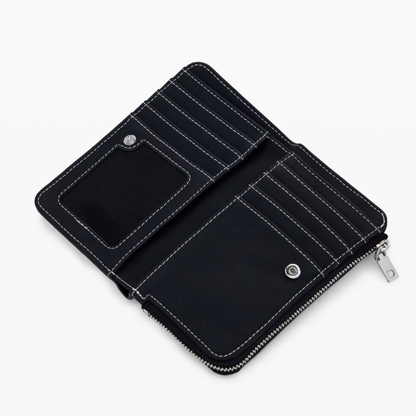 Дамски портмоне Desigual Wallet 25WAYP44 Inside View