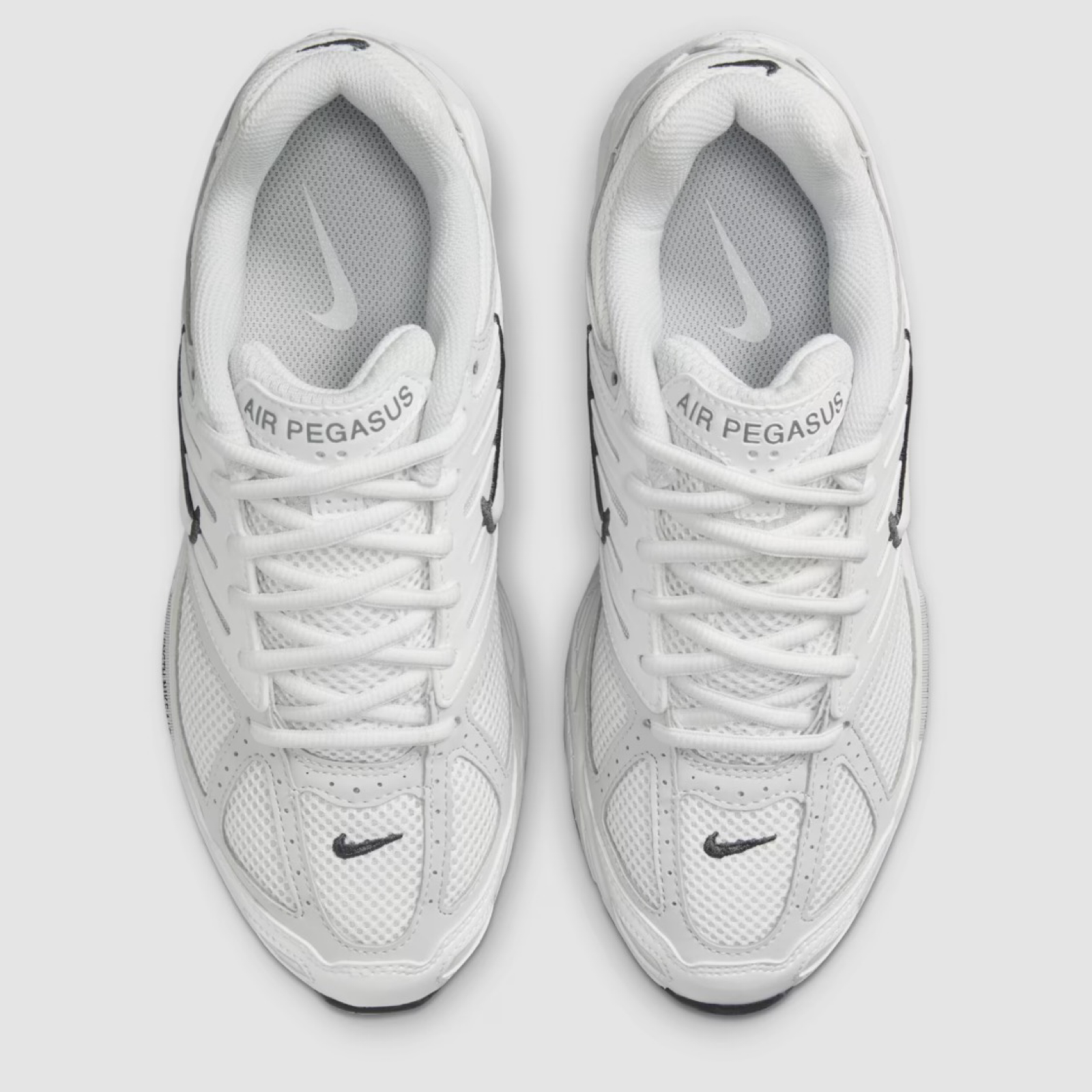 Дамски маратонки Nike Air Pegasus 2005 Women Sneakers HQ5718-103 Top View