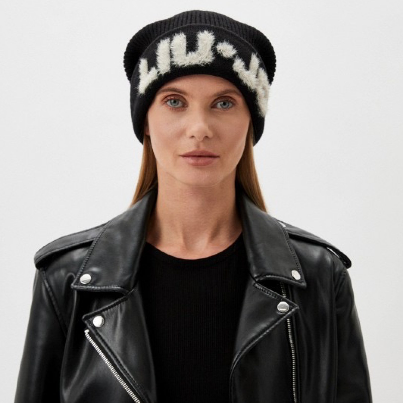 Дамска зимна шапка Liu Jo Women Hat 2F5059 M0300 Model View
