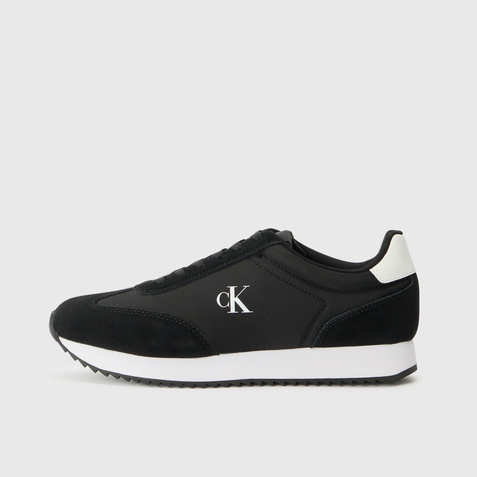 Мъжки черни маратонки Calvin Klein Jeans YM0YM01325 Medial View