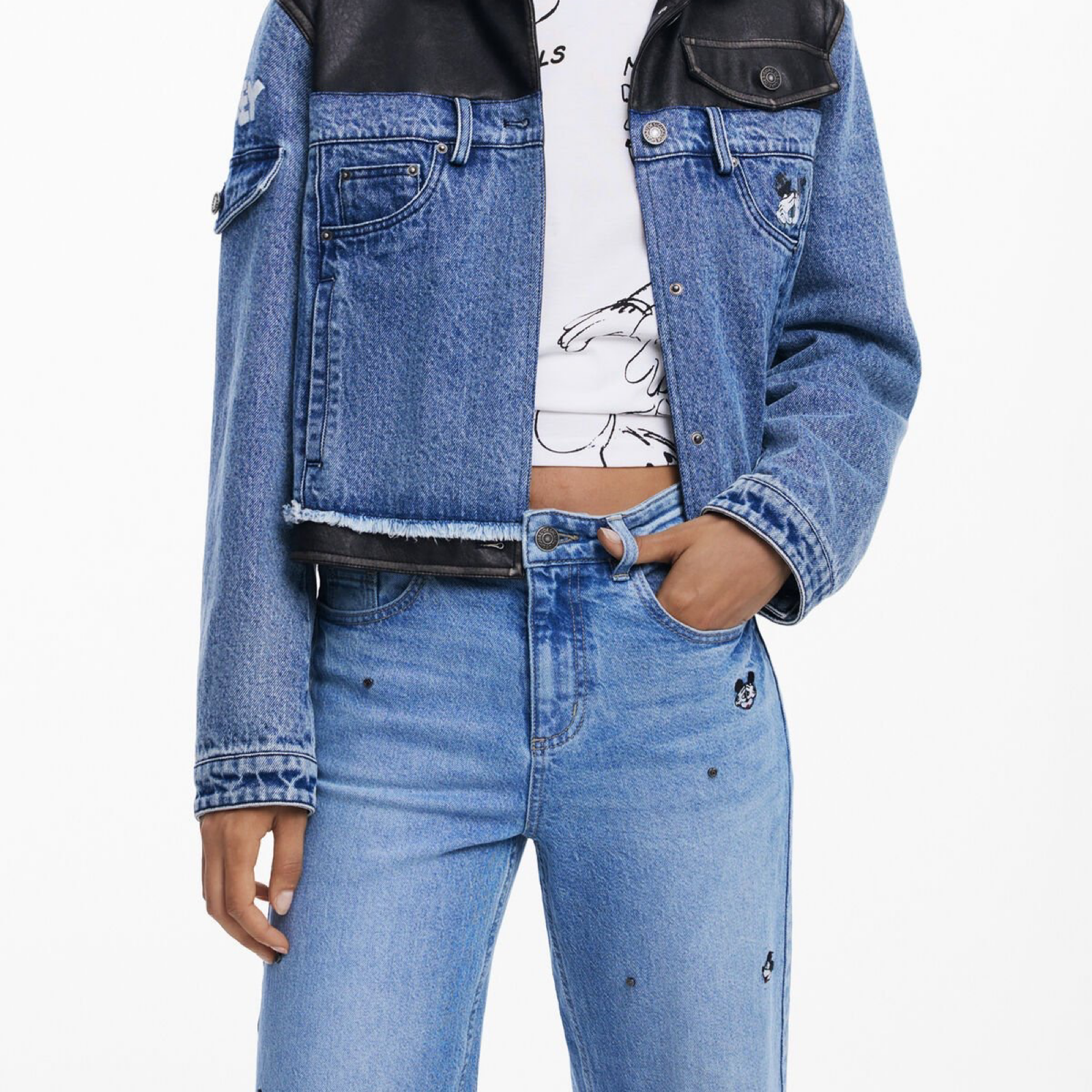 Дамски дънки Desigual Jeans 25WWDD17 Close-Up