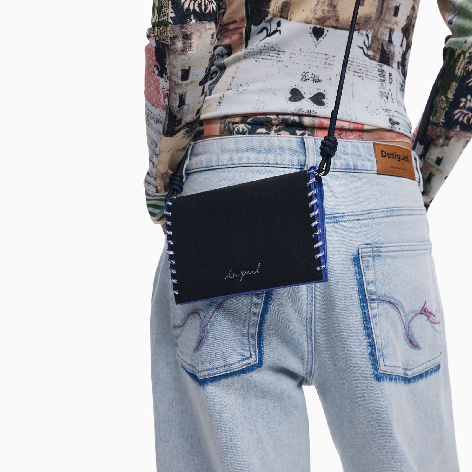 Дамска чанта Desigual Women Bag 25WAYP10 Model View