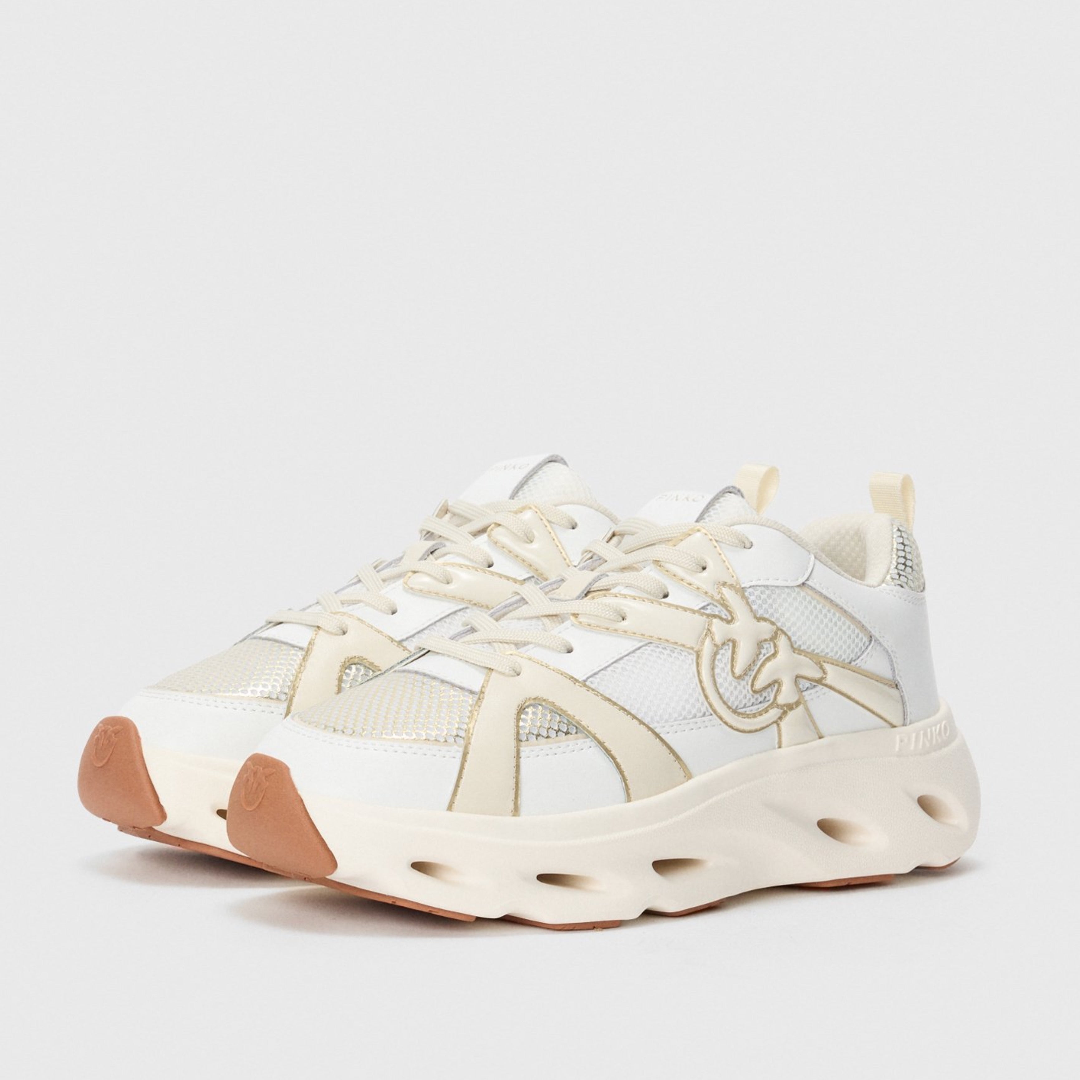 Дамски маратонки Women’s sneakers Pinko SS0127E036 White/Light Gold ZHC angled view