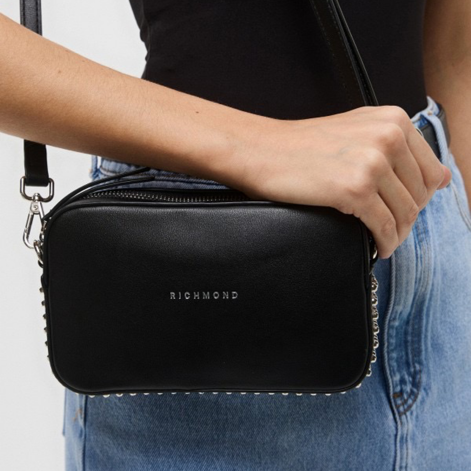 Дамска чанта Richmond Women Bag RWA24027BO Close-Up