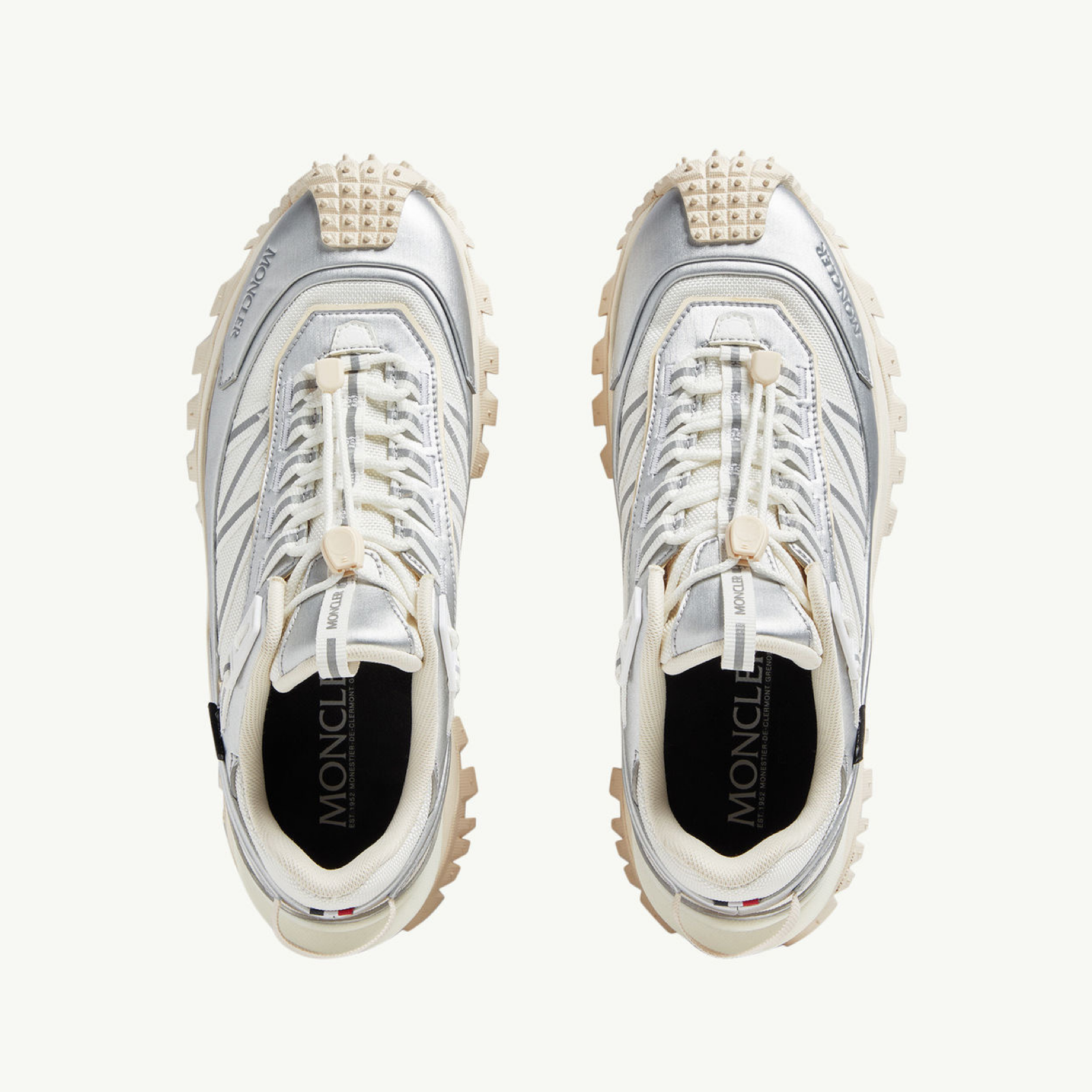 Дамски маратонки Moncler Trailgrip GTX Sneakers K209B4M00130M7184M90 Front View