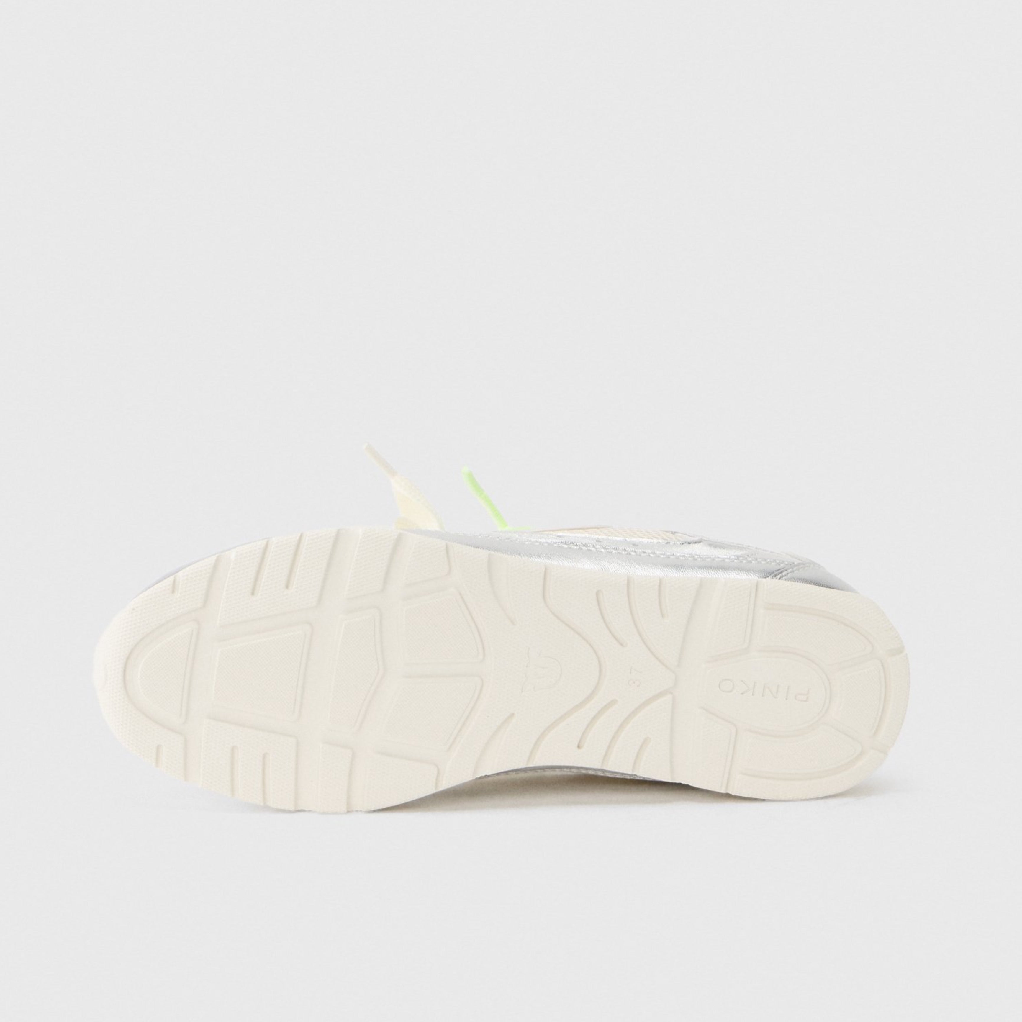 Дамски кецове Women’s sneakers Pinko Yulia
SS0185 P146 ZZF Outsole view