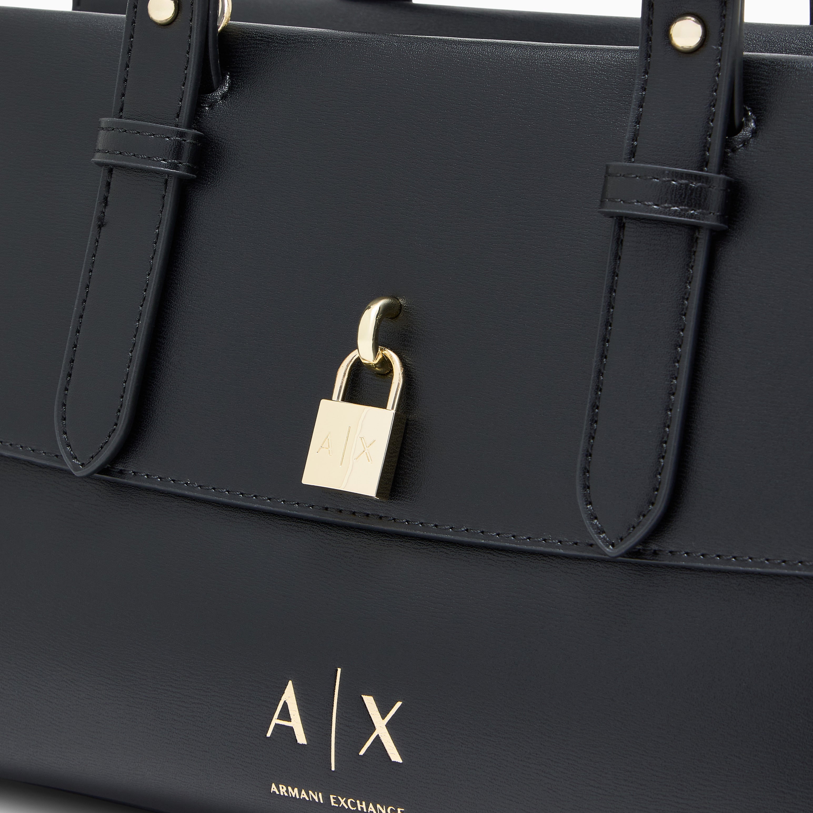 Черна дамска чанта Armani Exchange Woman’s shopping bag XW003055 AF28605 UC001 Close-up