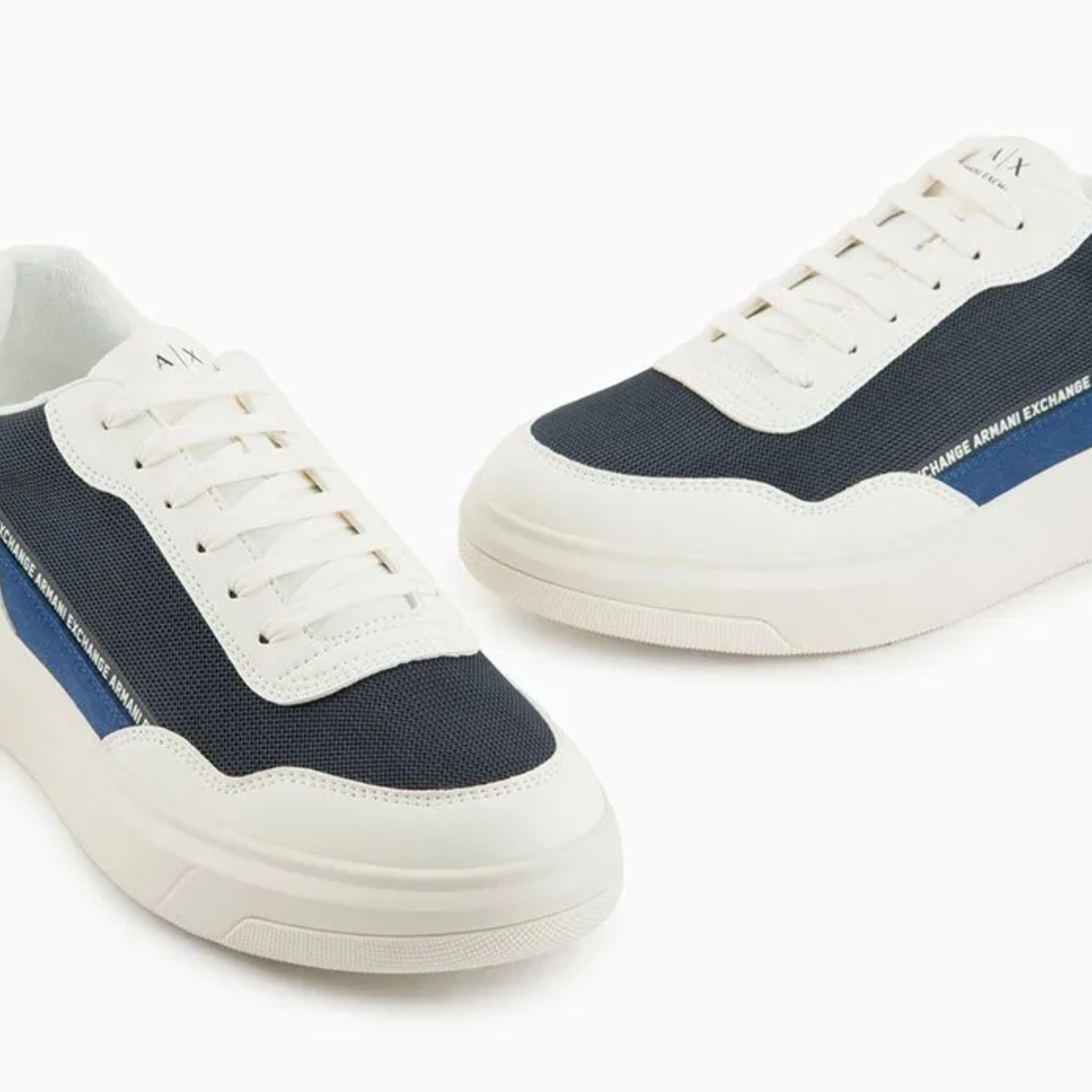 Мъжки кецове Men’s sneakers Armani Exchange XUX201 XV802 T691 Front cropped view