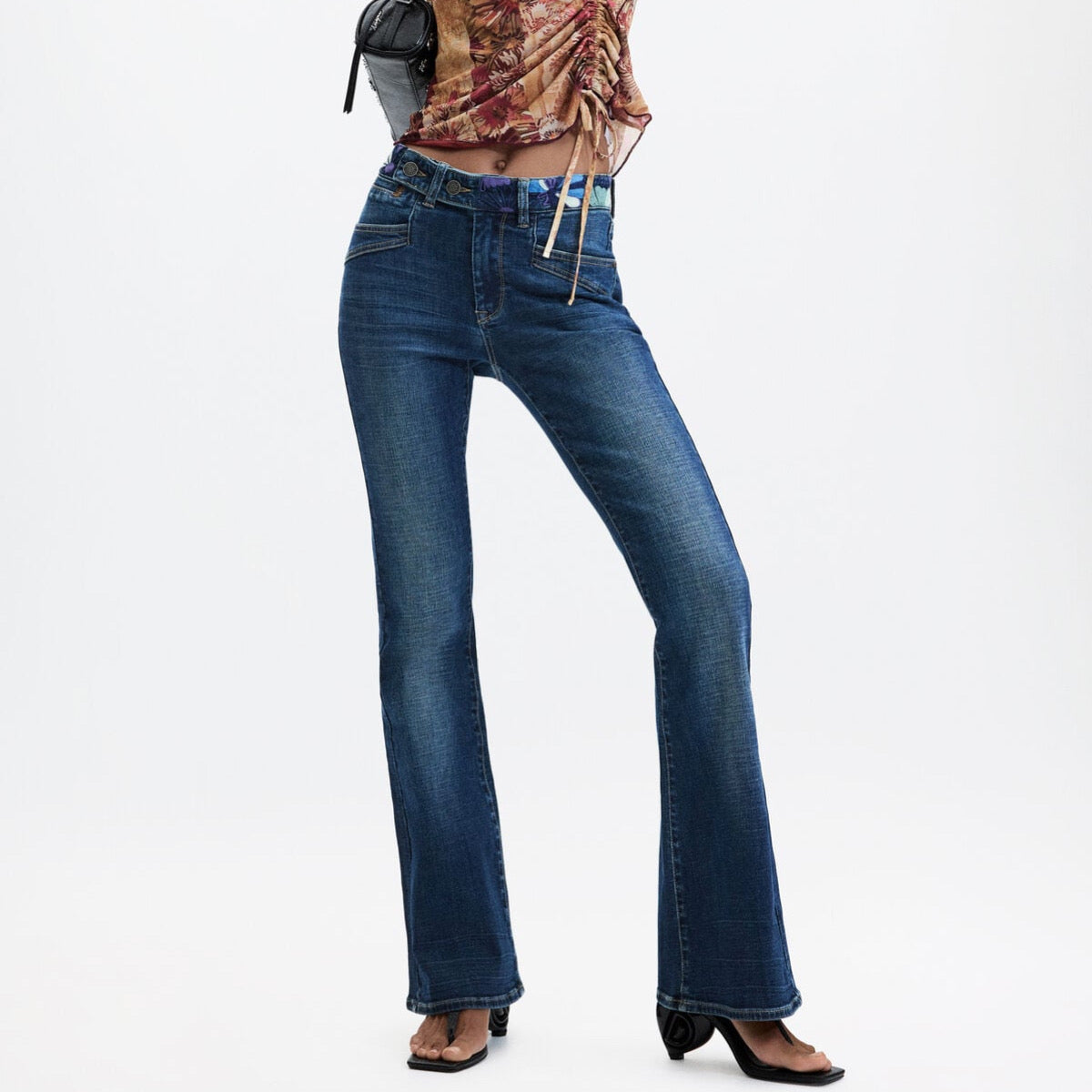 Дамски дънки Desigual women’s jeans 26WWDD21 5053 front view 