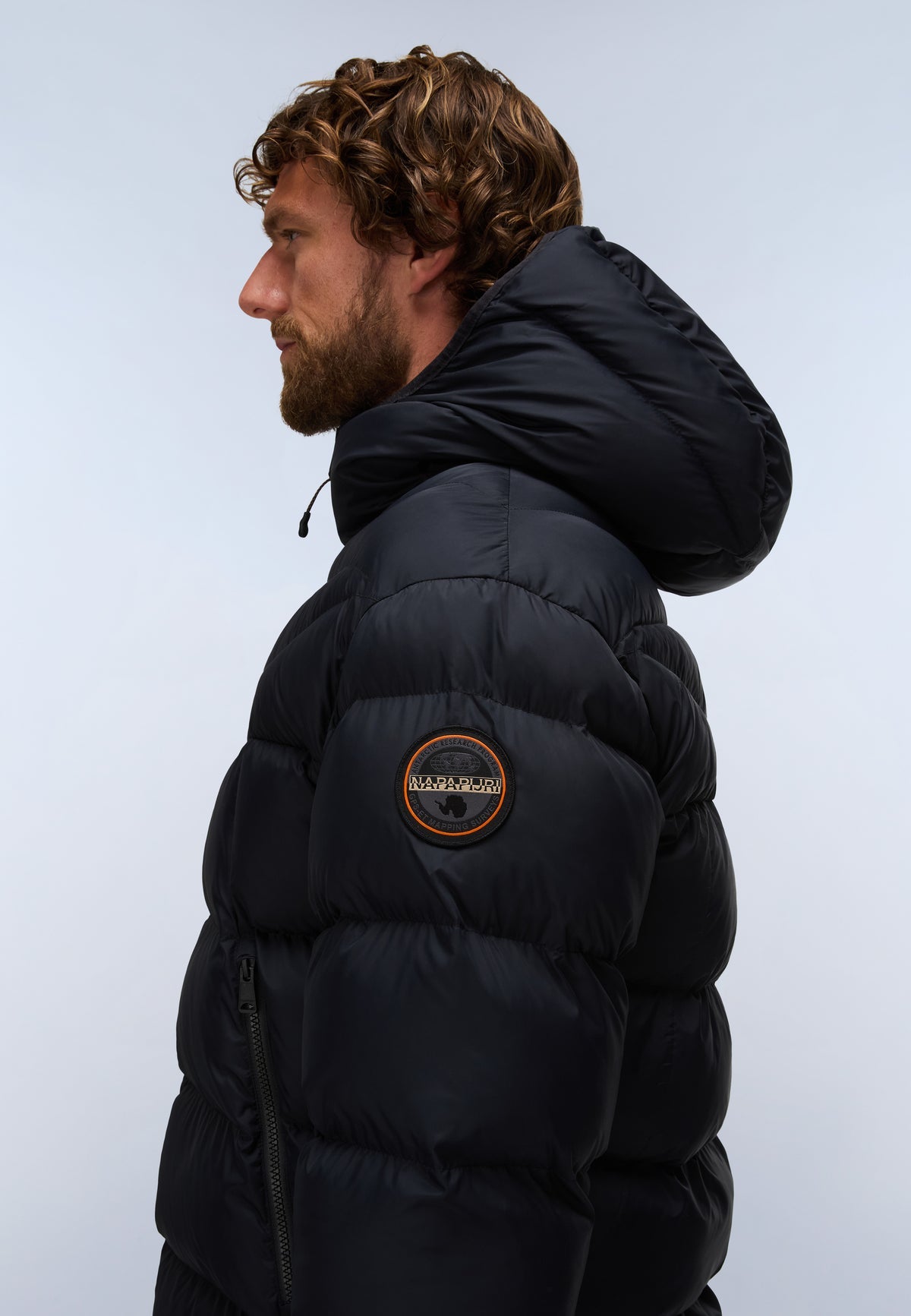 Men’s hooded puffer jacket Napapijri Molveno
NP0A88V2A 941 Black side view 1