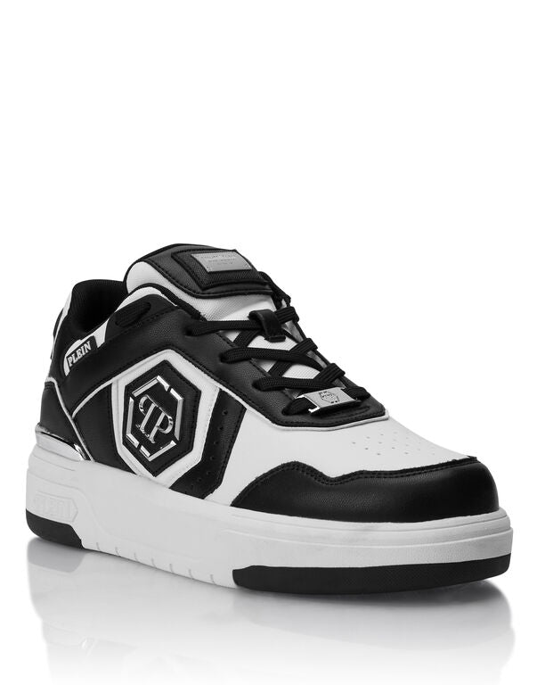 Мъжки кецове Men’s sneakers Philipp Plein Sk8r
SAFSUSC0925PTE003N0102 White/Black angled view