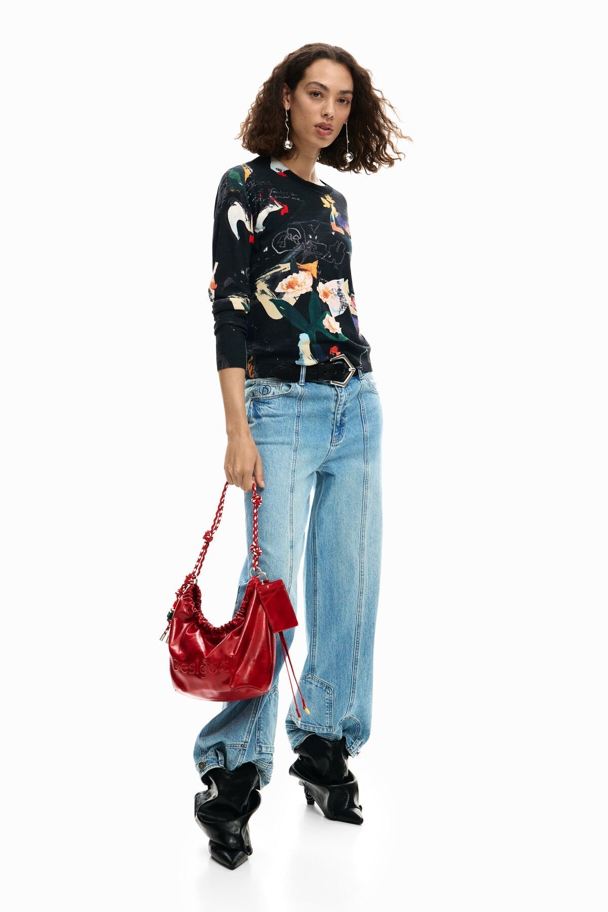 Дамска чанта за ръка Women’s handbag Desigual 26SAXP28 3000 Red lifestyle view 2