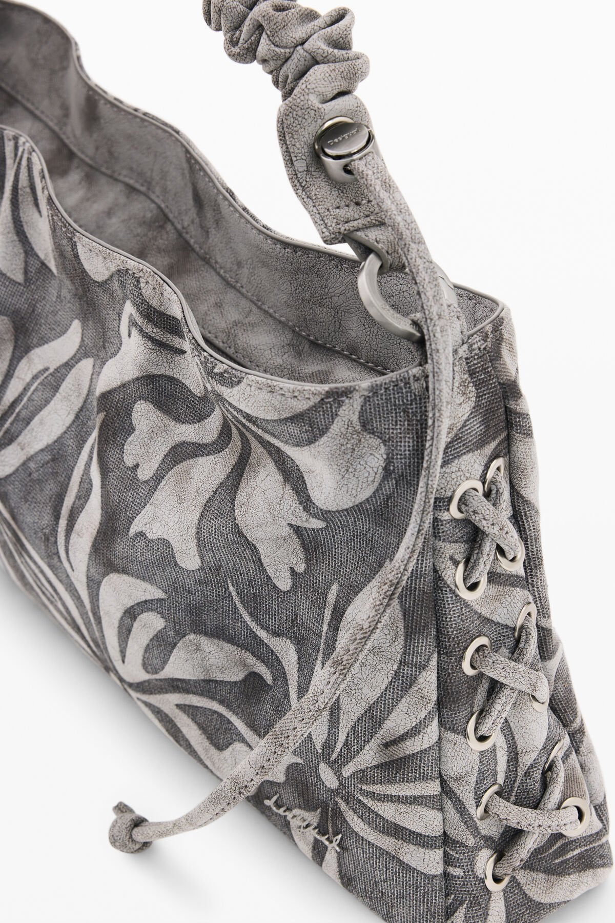 Дамска чанта Women’s handbag Desigual
26SAXP41 2007 detail view