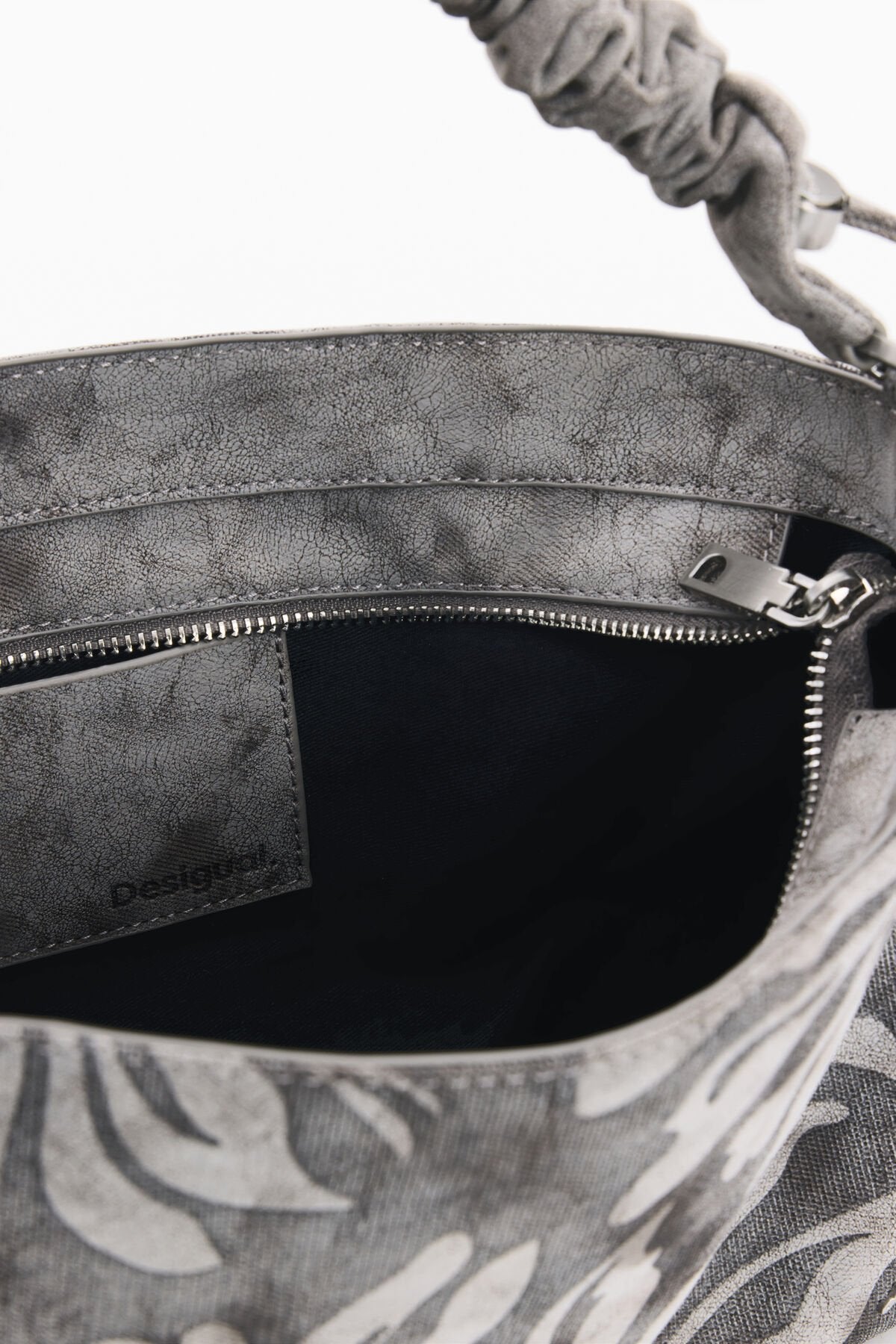 Дамска чанта Women’s handbag Desigual
26SAXP41 2007 inside view