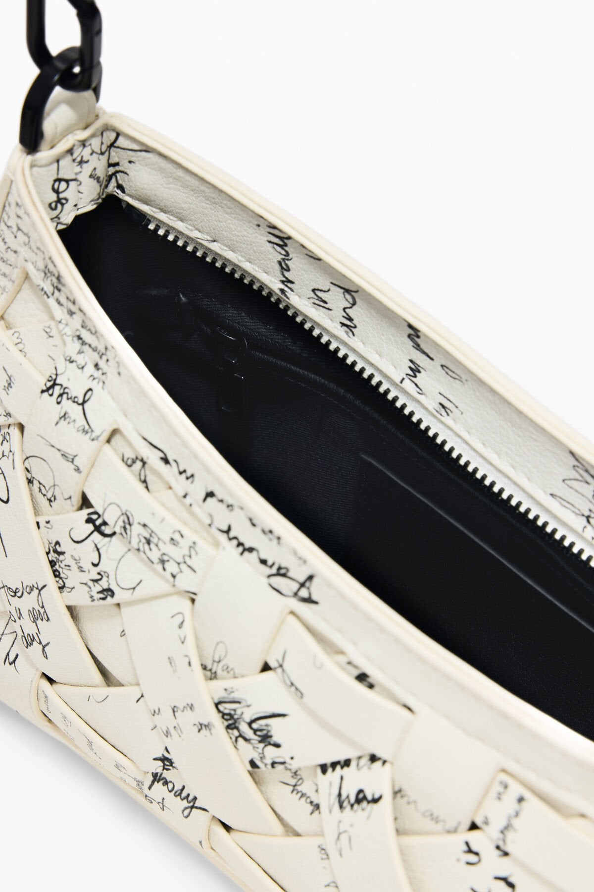 Дамска чанта Women’s handbag Desigual
26SAXP58 1008 White inside view