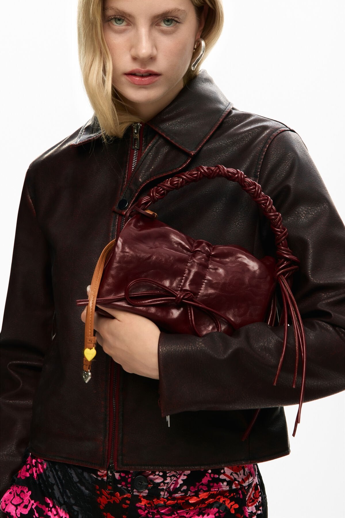 Дамска чанта Women’s handbag Desigual
26SAXP91 3032 Burgundy