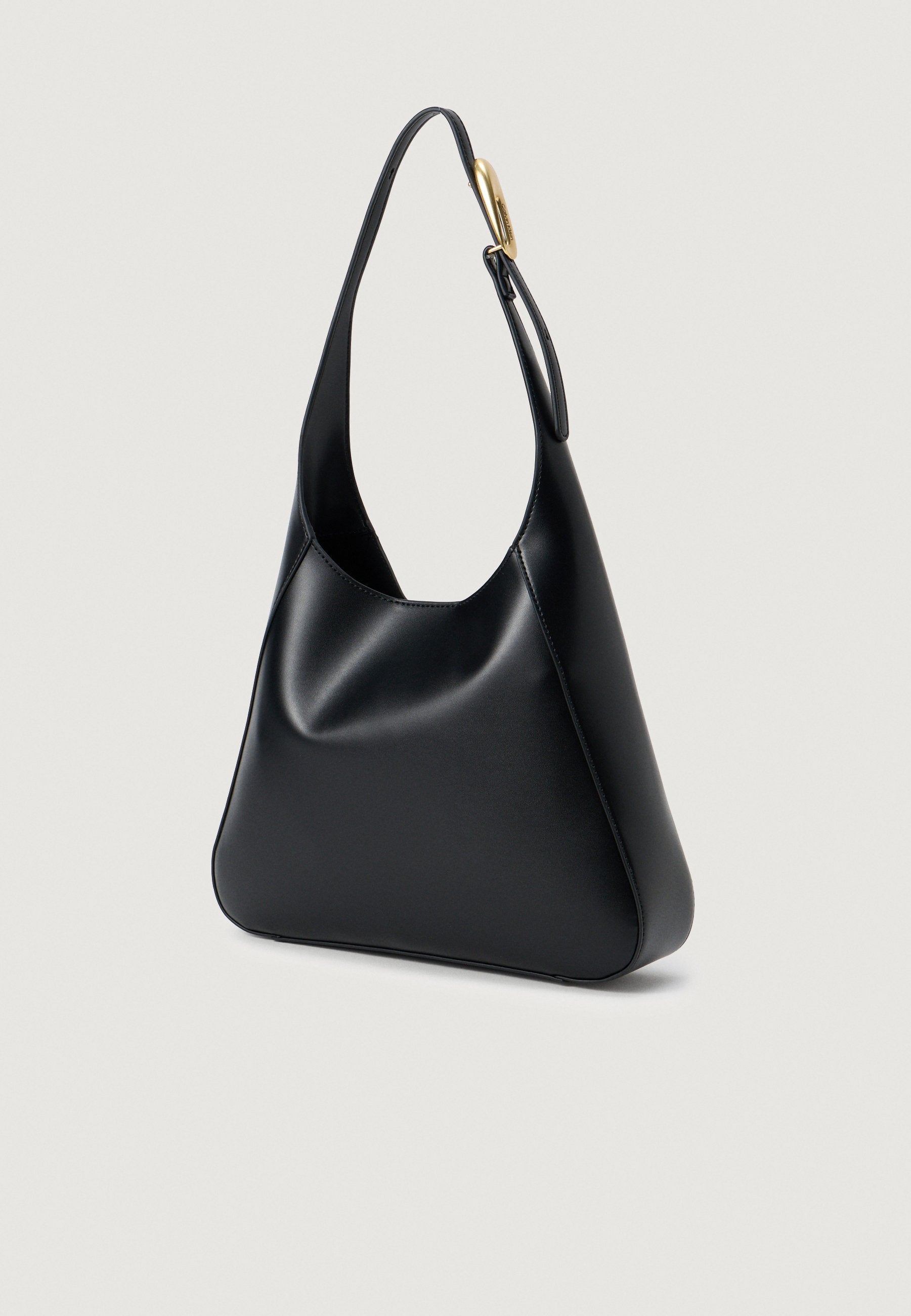 Дамска чанта Women’s medium shoulder hobo bag Calvin Klein LV04F3410G UB1 back view