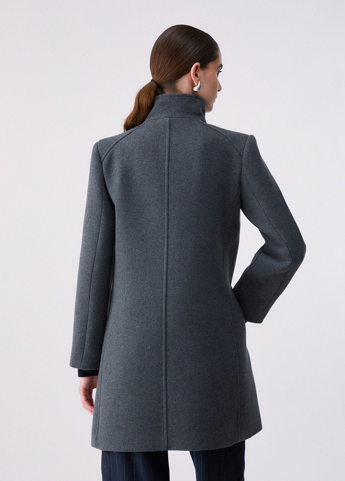 Дамско палто Women’s midi coat in wool blend Liu Jo WF6412T720A09F9048 Gray back view