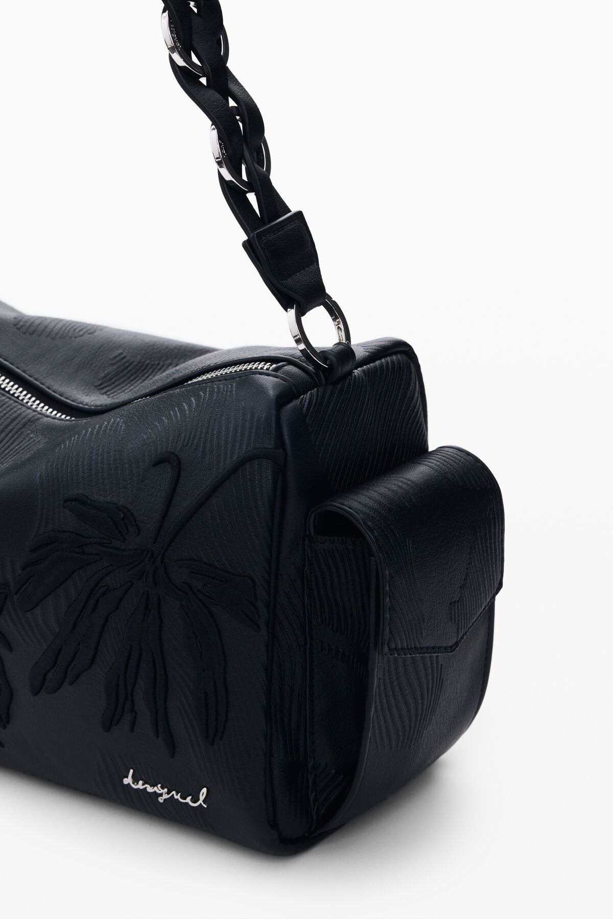 Дамска чанта Women’s shoulder bag Desigual
26SAXPAP 2000 Black detail view