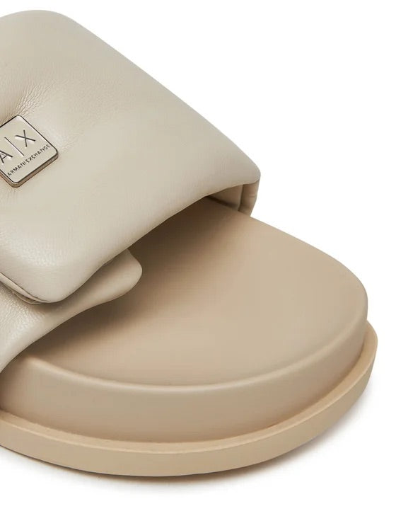 Дамски чехли Women’s slippers Armani Exchange XDP061 XV926 01819 Beige close up view