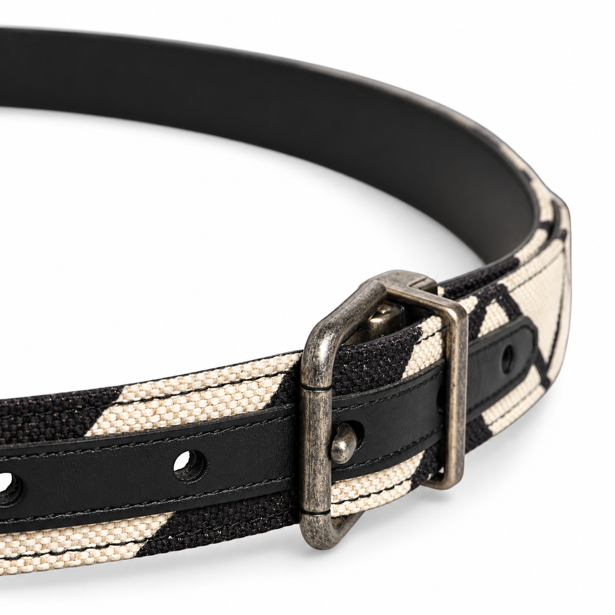 Men's belt Dolce & Gabbana SKU: BC3614 AR715 side buckle close-up