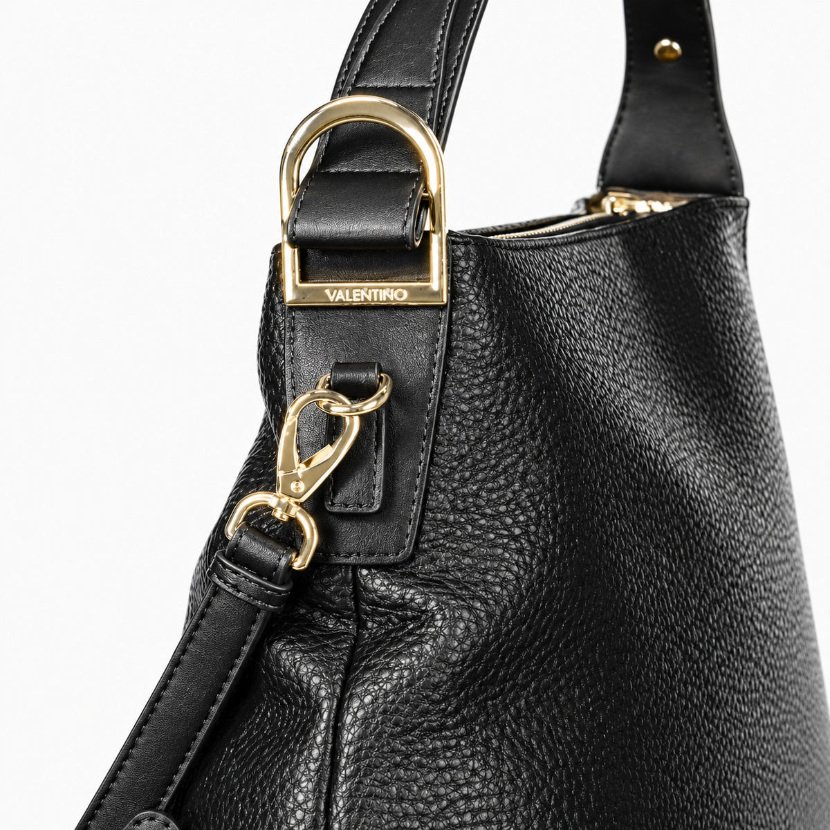 Women's handbag Mario Valentino Farrah Re VBS9DE07 hardware detail view