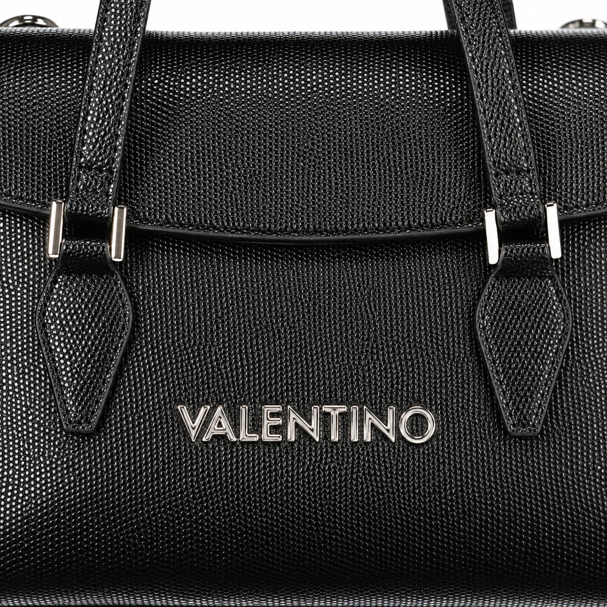 Women's handbag Mario Valentino Whom Re VBS8A405 logo detail view