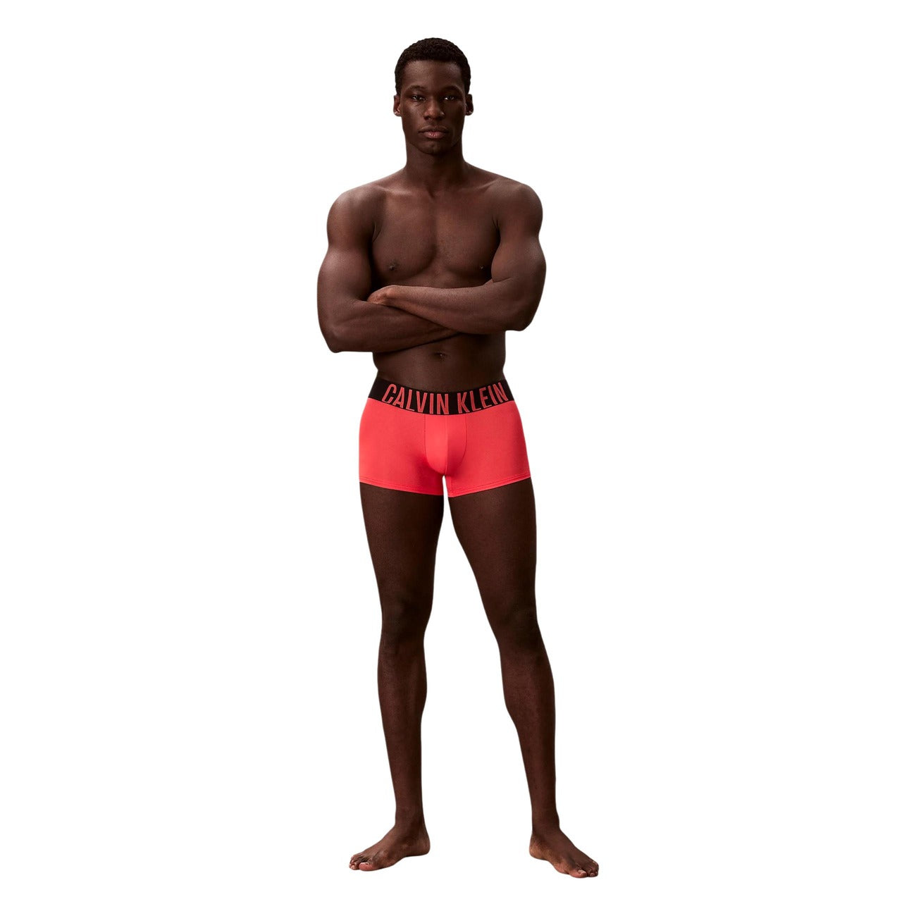 Мъжки боксерки Calvin Klein Men 3-pack Boxers LV000NB3611A 4W7 Model Front View