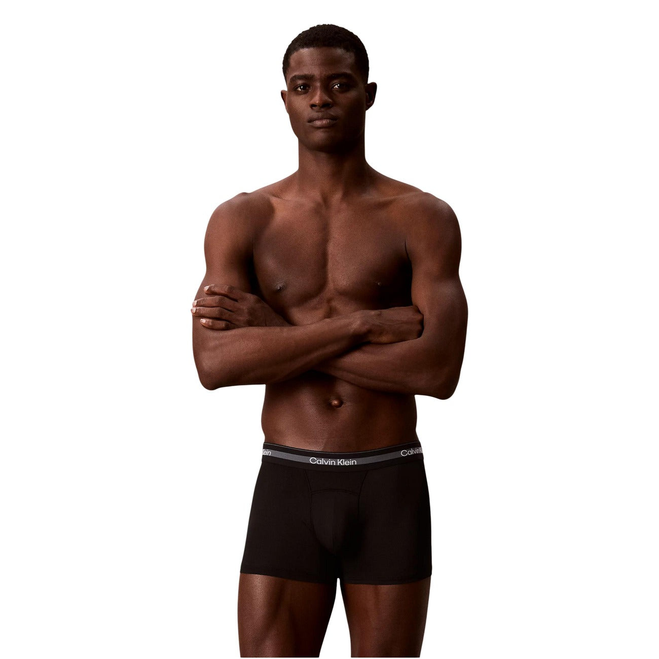 Мъжки боксерки Calvin Klein Men 3-pack Boxers LV00NB4536 UB1 Model Front View