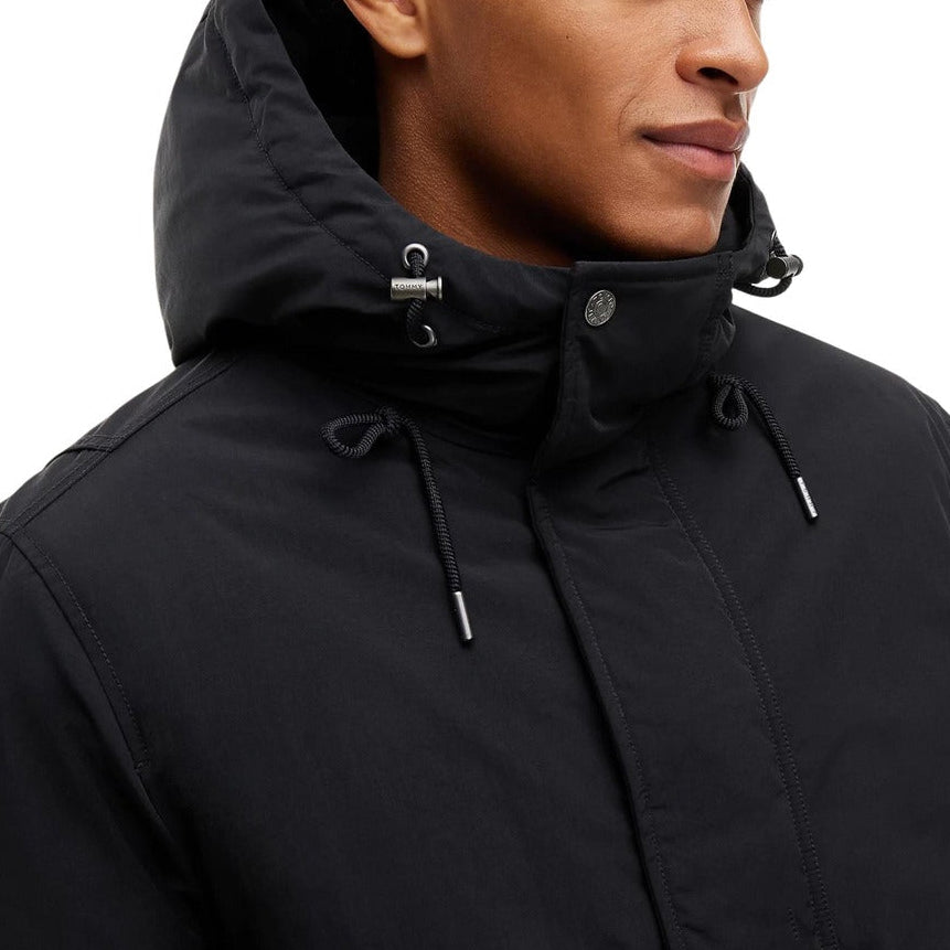 Tommy Hilfiger Jeans jachetă pentru bărbați DM0DM22032 0GK – Negru – Prim-plan