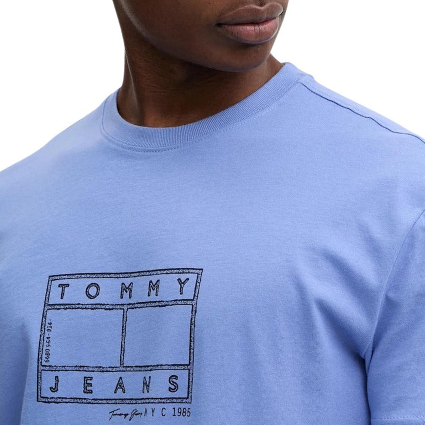 Мъжка тениска Tommy Hilfiger Jeans Men T-shirt DMDM22317 C58 Close-Up